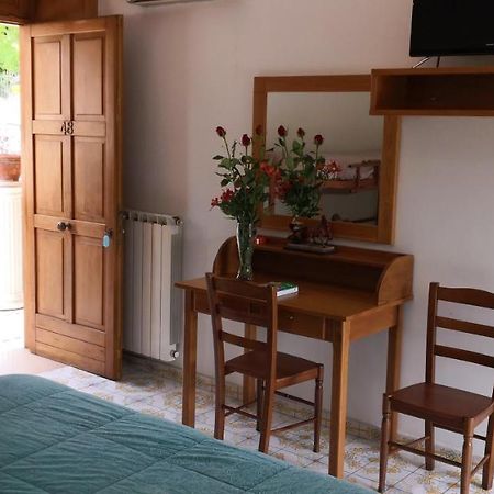 "Villa Pompei" Camere Familiari Экстерьер фото